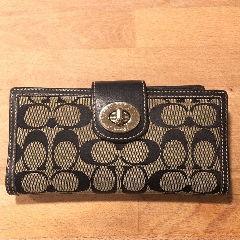 Coach wallet